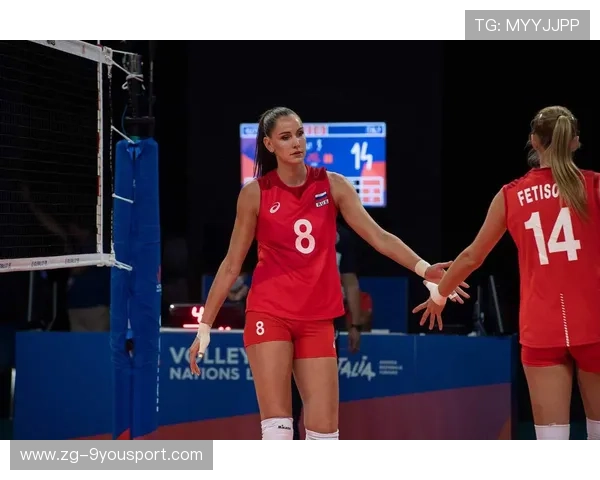 俄罗斯女排重扣直冲死角：力量与角度的极限解读